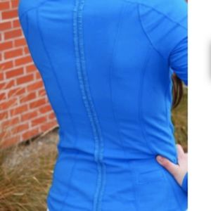 LULULEMON 1/2 Zip Pullover Top size 4 Ruffle back